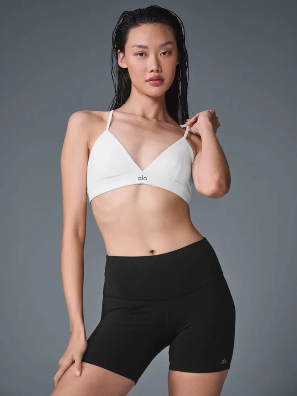 ALO Yoga new tag